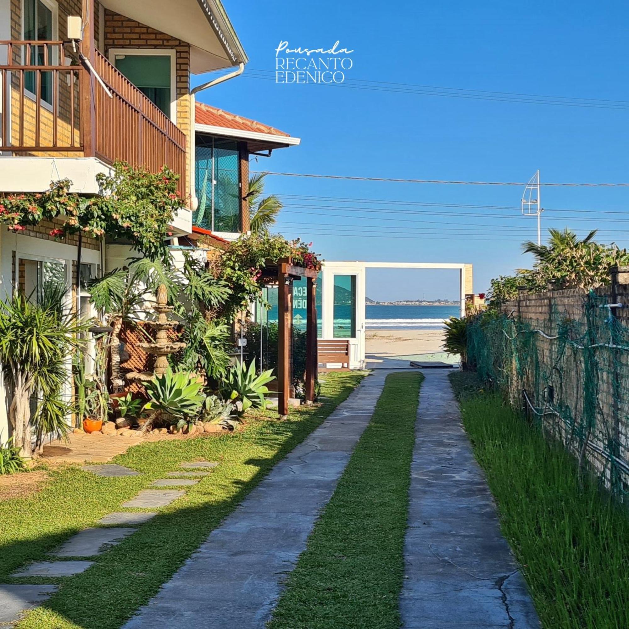 Pousada Recanto Edenico - A Beira Mar Da Praia Ponta Do Papagaio, Palhoca Sc Exterior photo